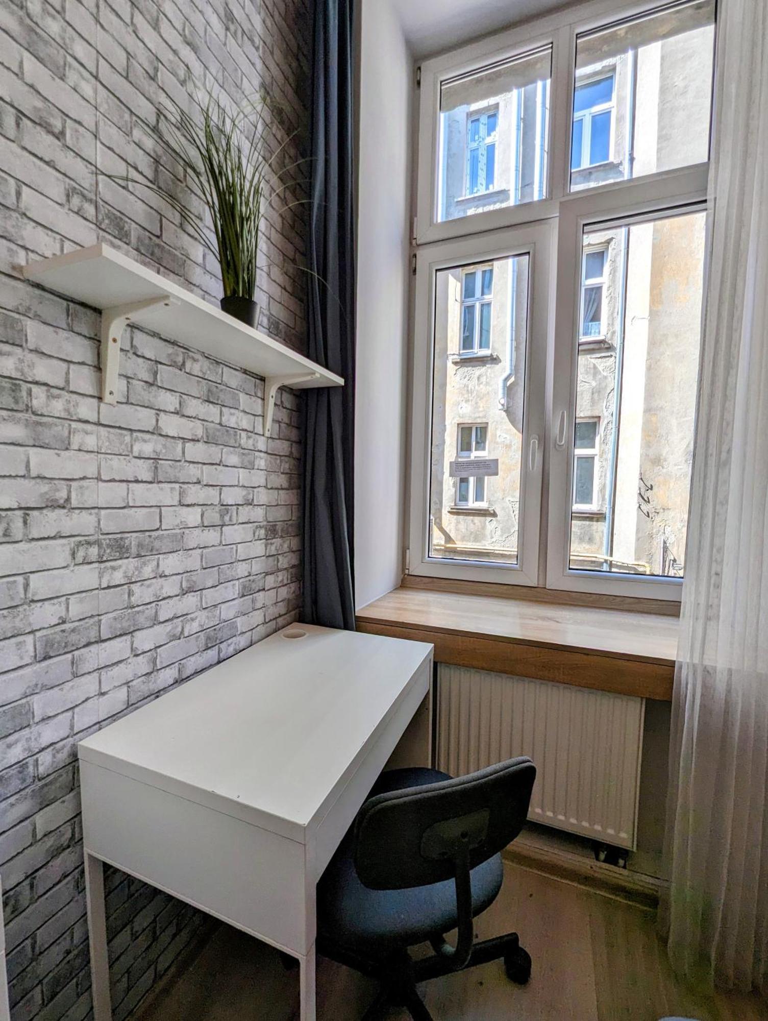 לודז' Centrum Fabryczna Rooms חדר תמונה